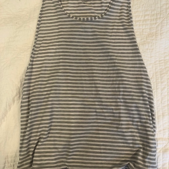 Athleta Workout Tank - Picture 3 of 4